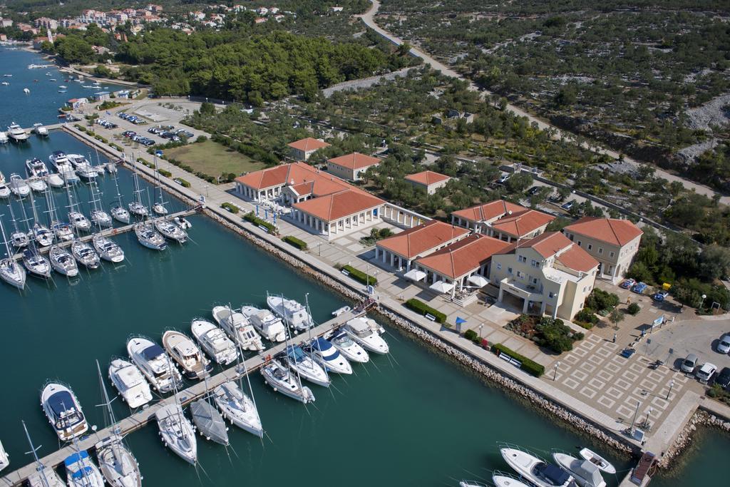Apartment Aci Marina Cres Buitenkant foto