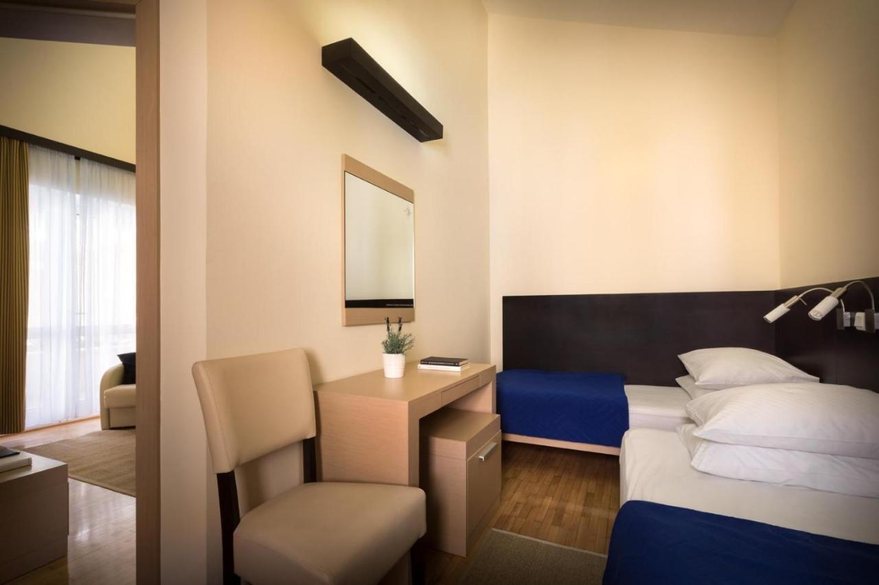 Apartment Aci Marina Cres Buitenkant foto