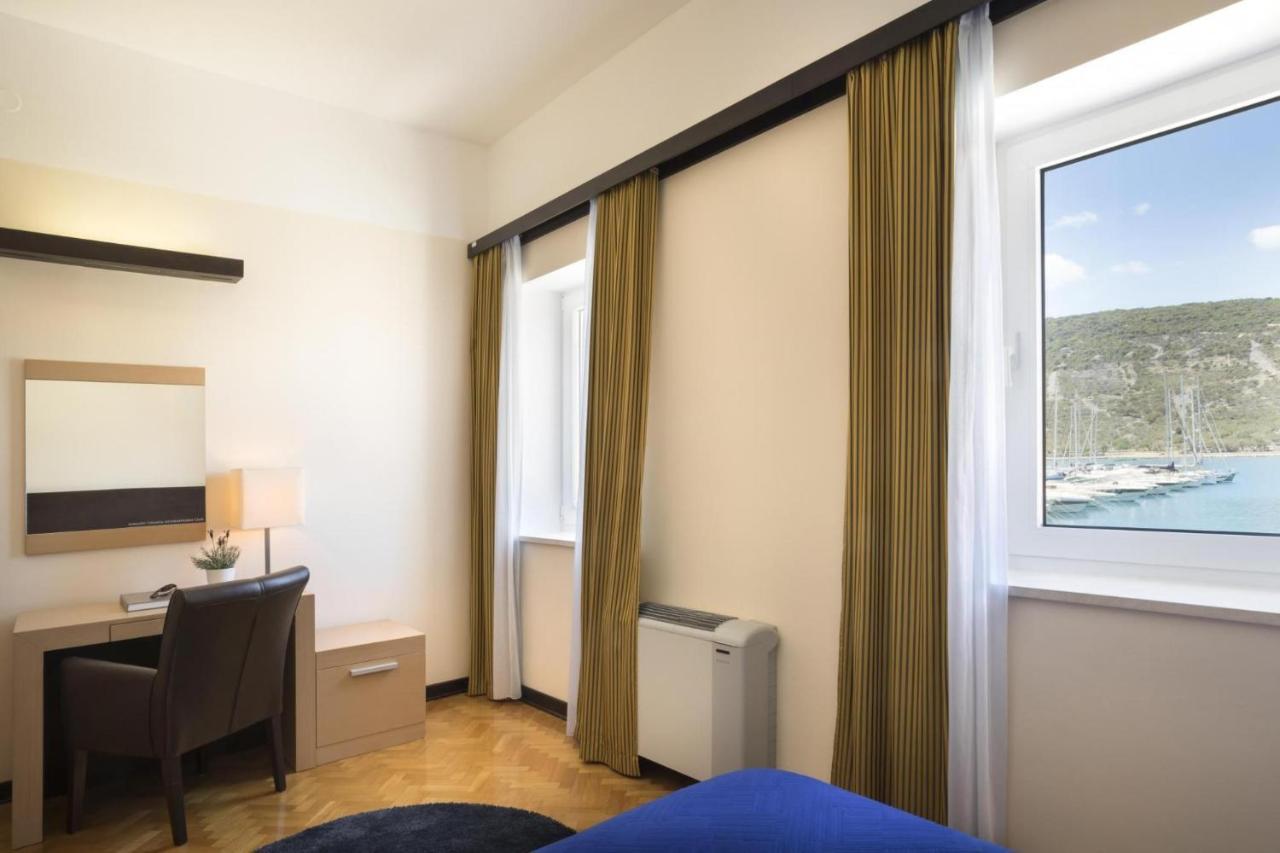 Apartment Aci Marina Cres Buitenkant foto